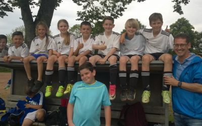 Fußballteam der Grundschule Dietingen landet großen Erfolg bei Jugend trainiert