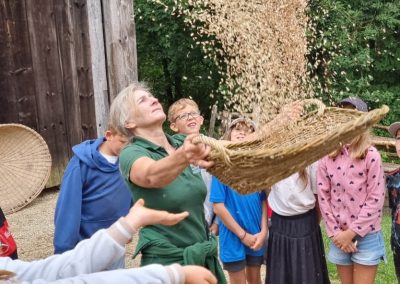 Grundschule Dietingen Vom Korn zum Brot